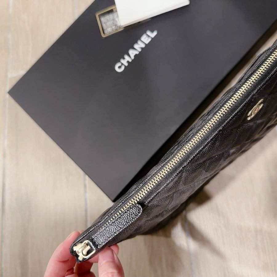 Chanel 香奈兒 菱形壓紋 荔枝牛皮手拿包 化妝包-15