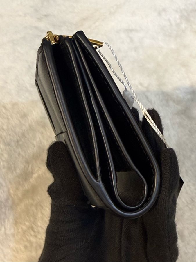 Bottega Veneta 大格小羊皮編織拉鍊零錢袋暗釦短夾(黑色)-9