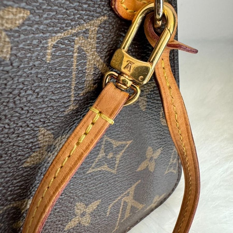 LV Monogram手拿包-4