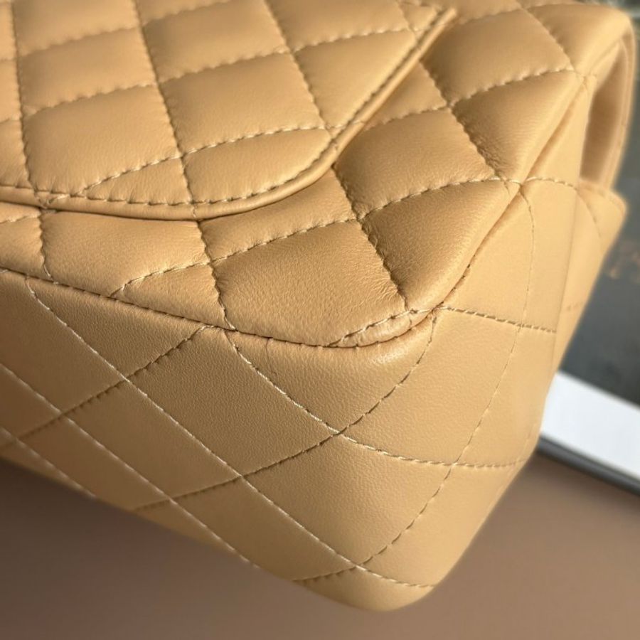 ::CHANEL:: 奶茶菱格羊皮COCO20-4