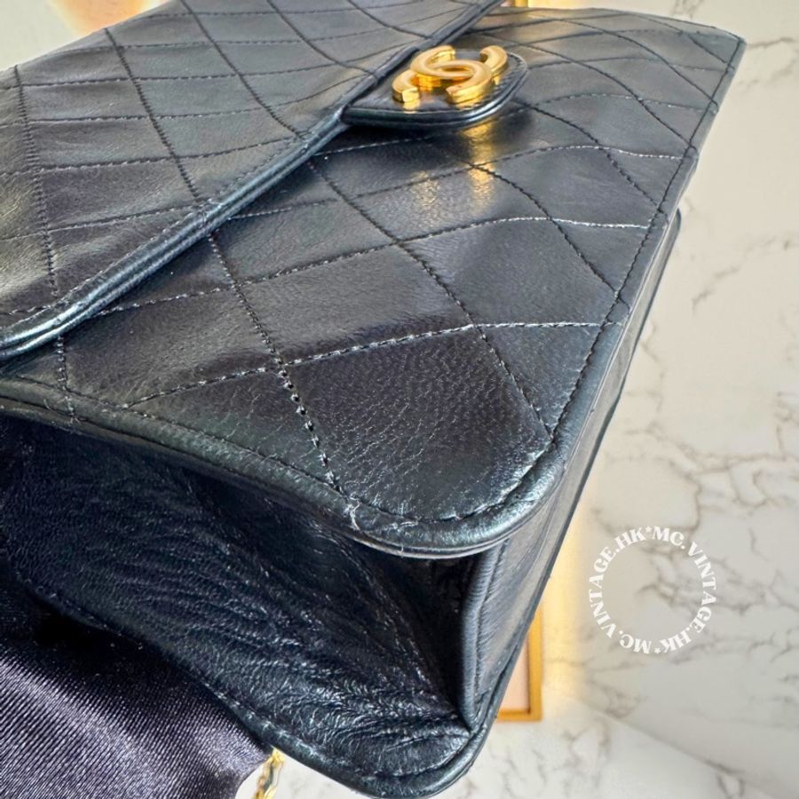 CHANEL Vintage Push-Lock 中古 按扣 肩帶包-12