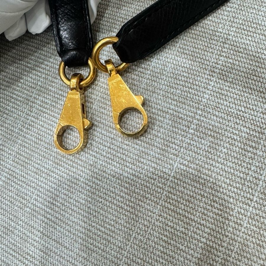 愛馬仕 Hermes Kelly28黑金 框Q Epsom皮 外縫~-33