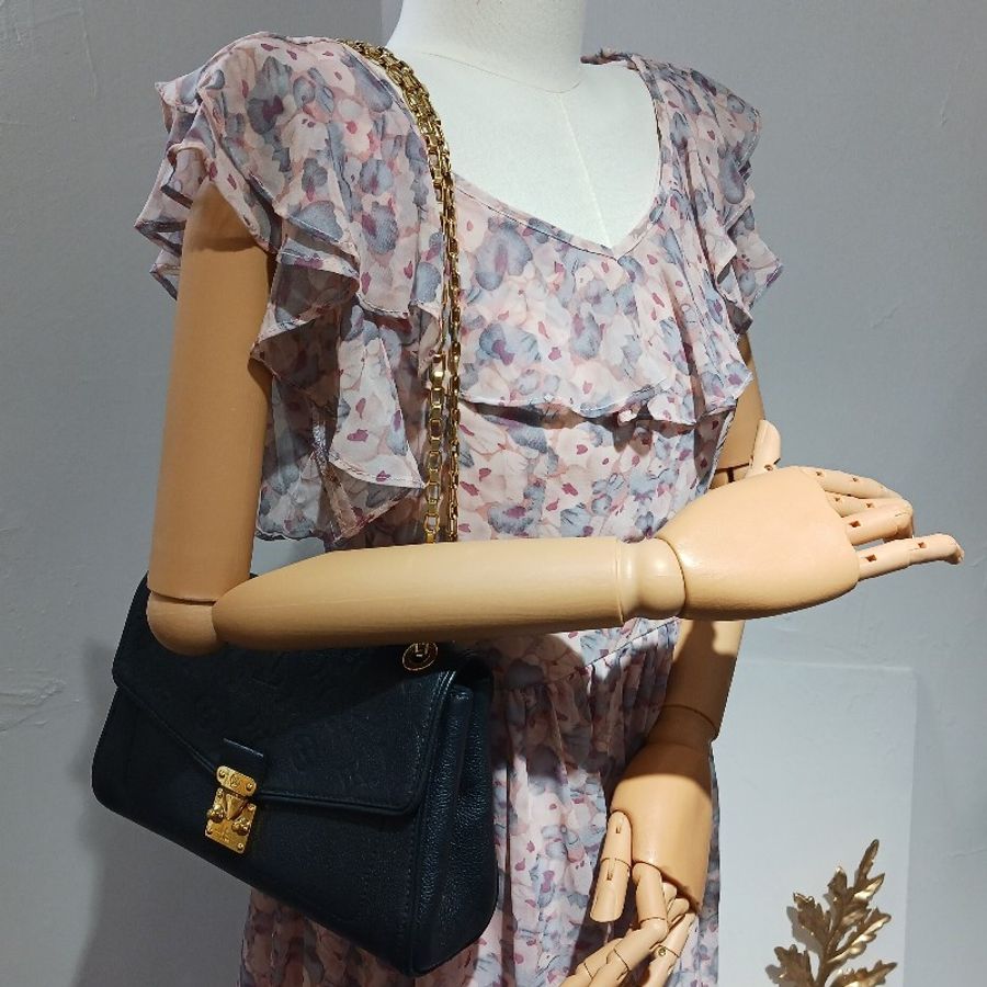 Louis Vuitton-7