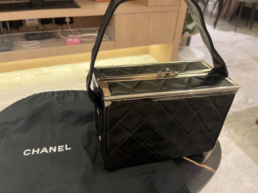 chanel vintage中古羊皮化妝包-0