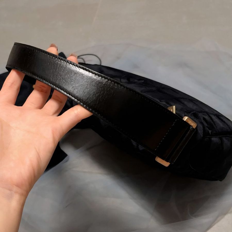 CHANEL Vintage 冰格 HOBO 腋下包-10