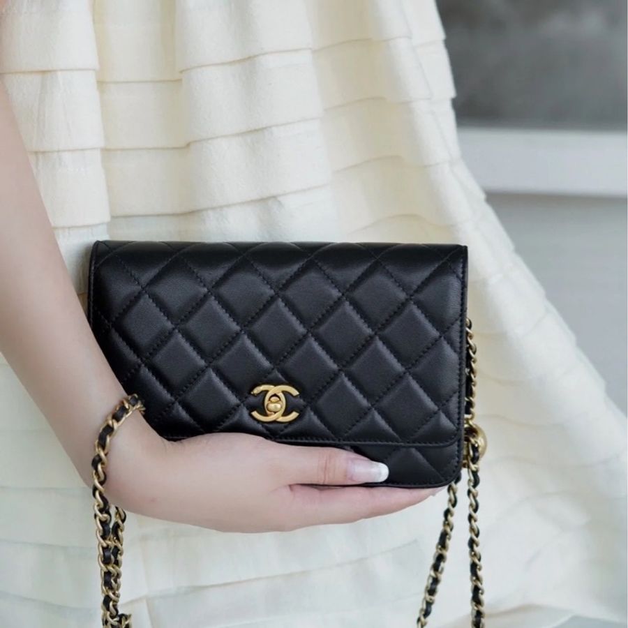 Chanel黑金金球Woc肩帶🉑調🉑肩背 99新閒置✨配件齊全-7