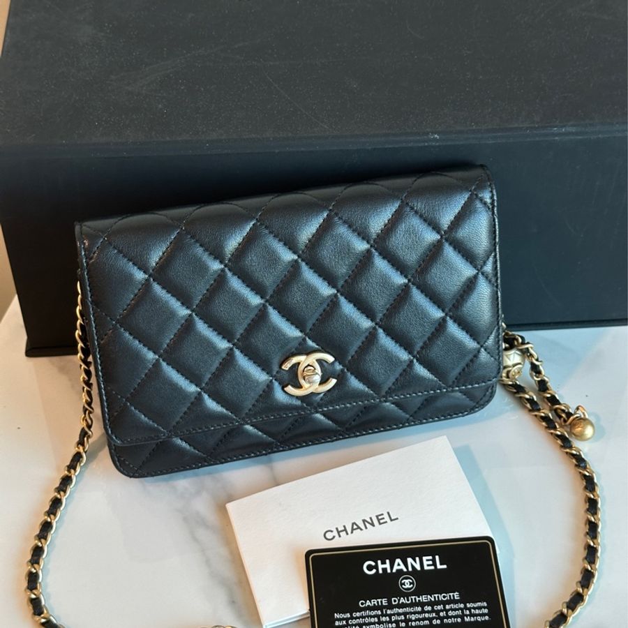 Chanel黑金金球Woc肩帶🉑調🉑肩背 99新閒置✨配件齊全-14