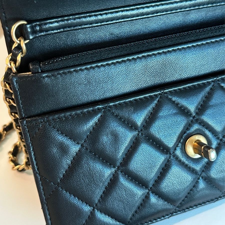 Chanel黑金金球Woc肩帶🉑調🉑肩背 99新閒置✨配件齊全-22