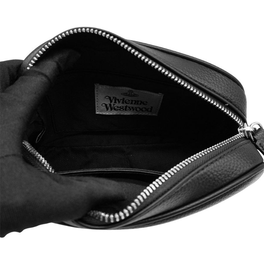 Vivienne Westwood Anna 荔枝皮革星球銀logo斜背相機包(黑)-4