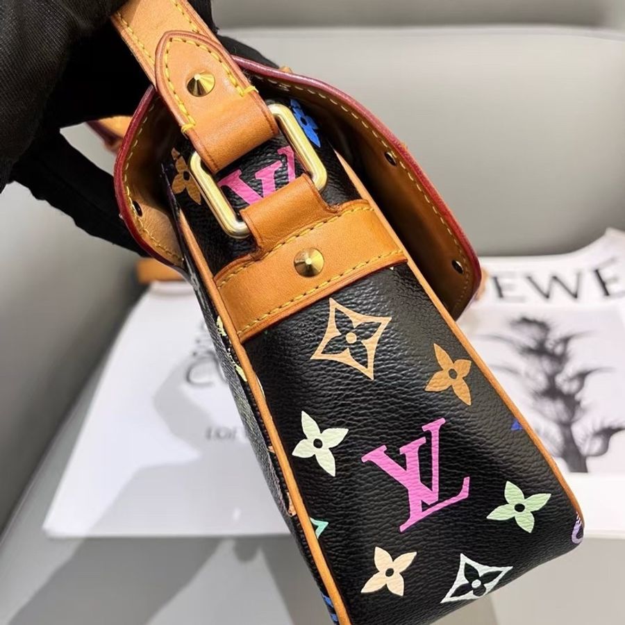 LV黑三彩郵差包 編碼VI0064 尺寸約25×18-2