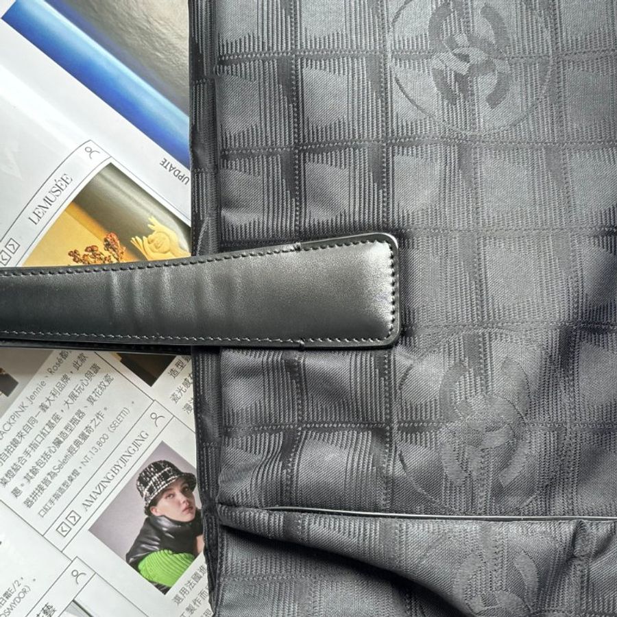 ::CHANEL:: 黑色vintage 手提 Tote bag / 可上肩-21
