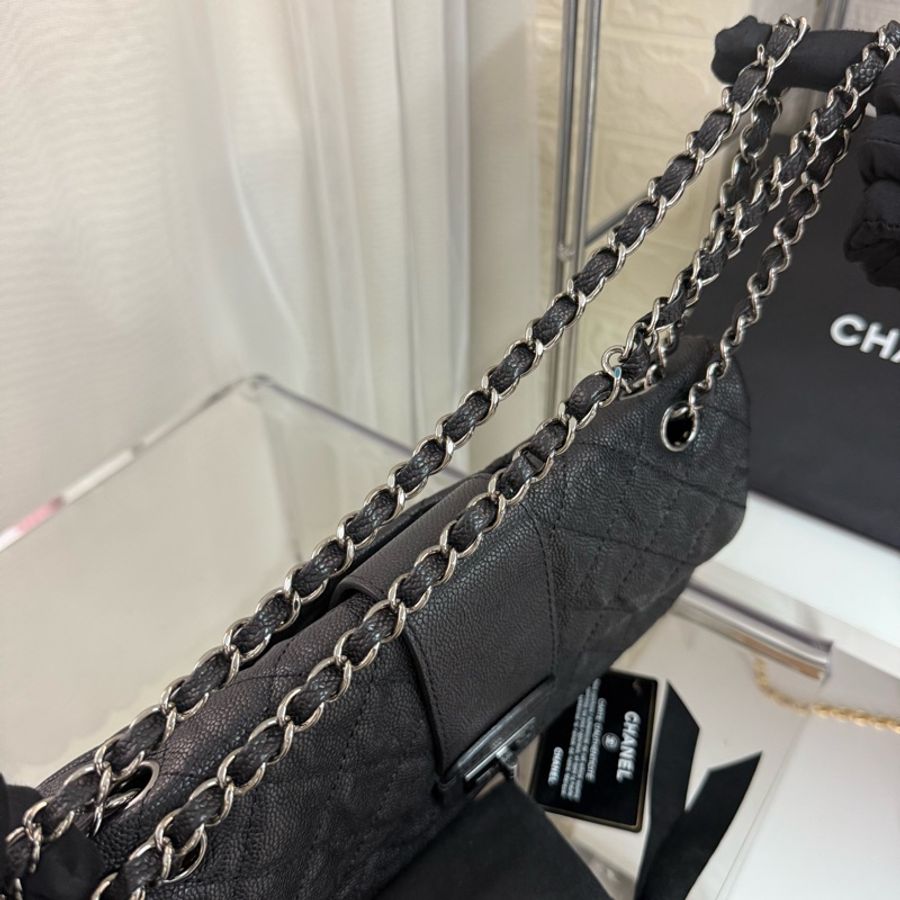 Chanel 荔枝紋黑銀 2.55 扣鏈條包 15 開卡帶塵袋-7