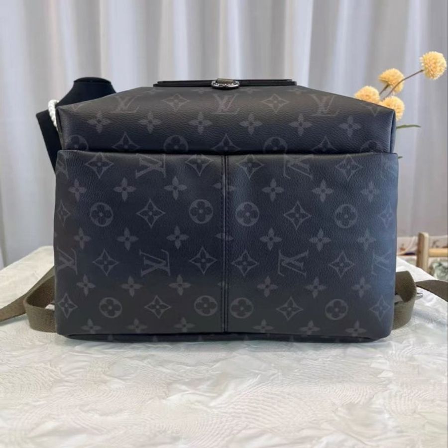 ✨LV Discovery系列 黑色老花後背包 40*37*20 99新 配件塵袋-1