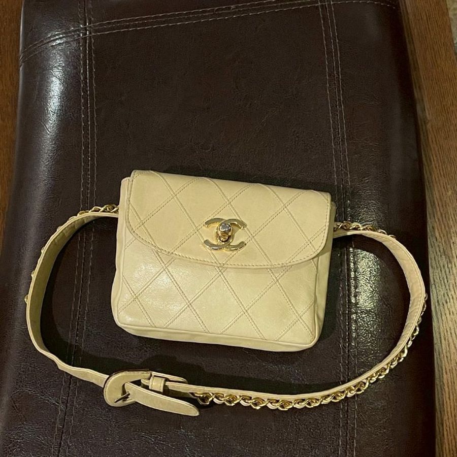 vintage CHANEL 古董香奈兒 米黃色菱格紋腰包 翻蓋包 小廢包 小方包-5