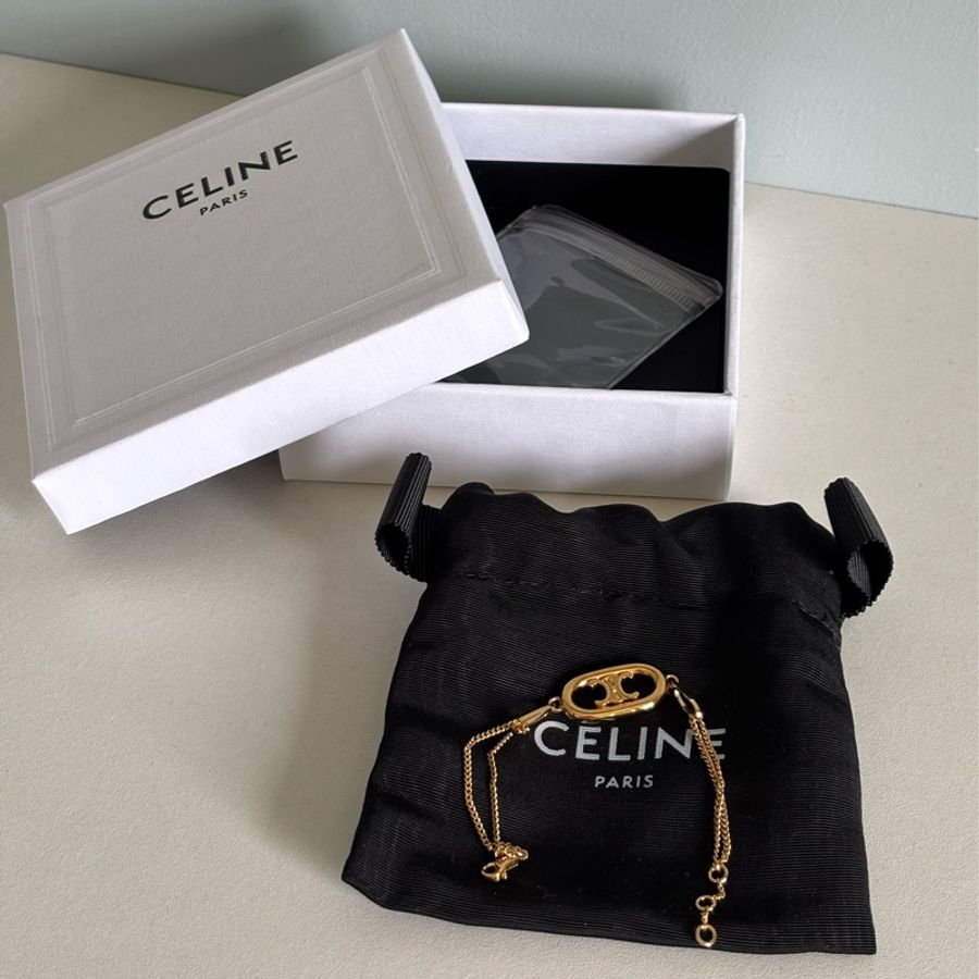 Celine 金色黃銅MAILLON TRIOMPHE手鐲-13