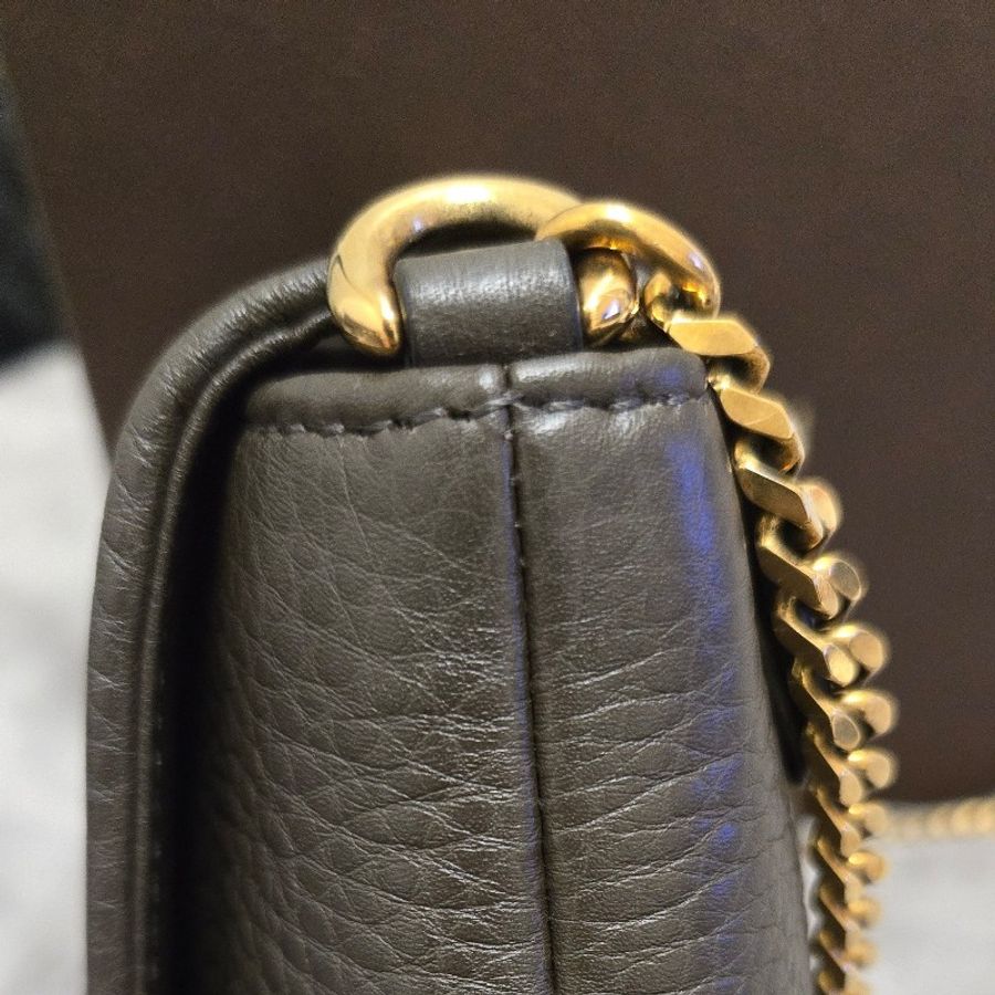 Gucci 1973 大象灰金色牛皮鍊帶包-33