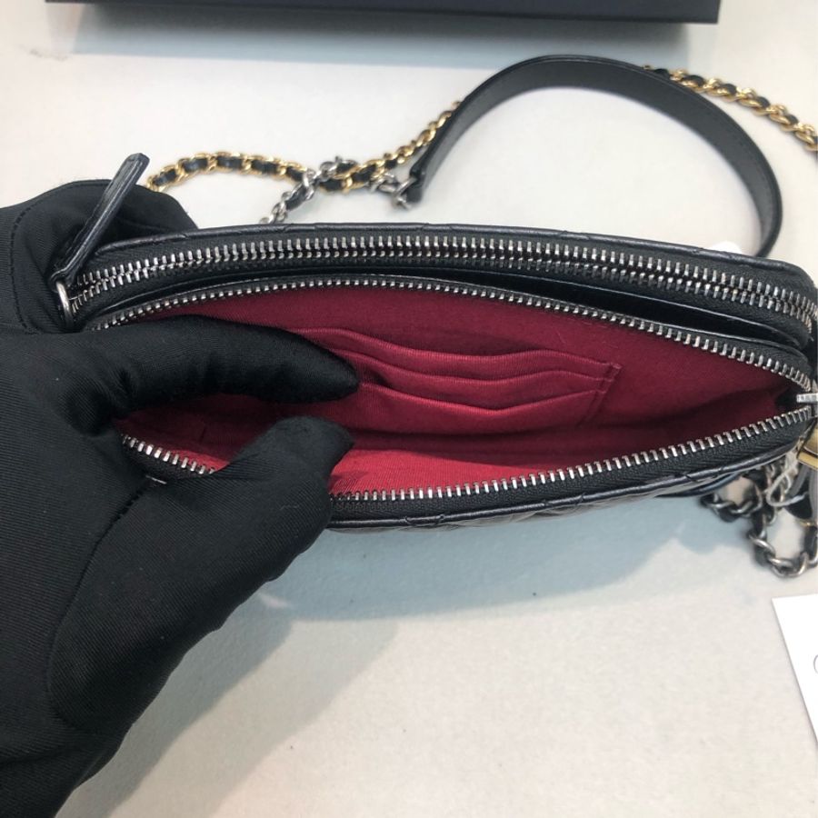 Chanel Cabrielle 黑色流浪 Clutch with chain XB278-17
