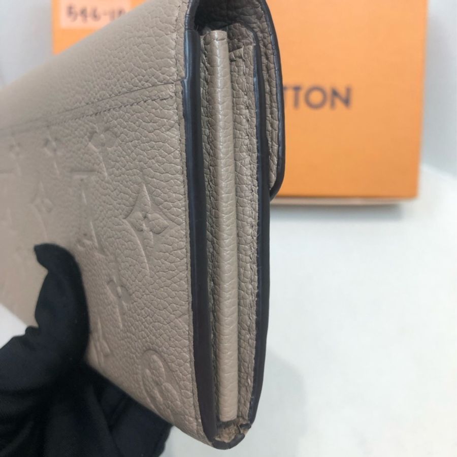 LV Sarah 壓紋啡灰信封長銀包 I492NY-3