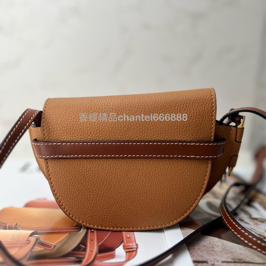 💗香緹國際精品💗 Loewe 326 gate mini 焦糖色馬鞍包-4