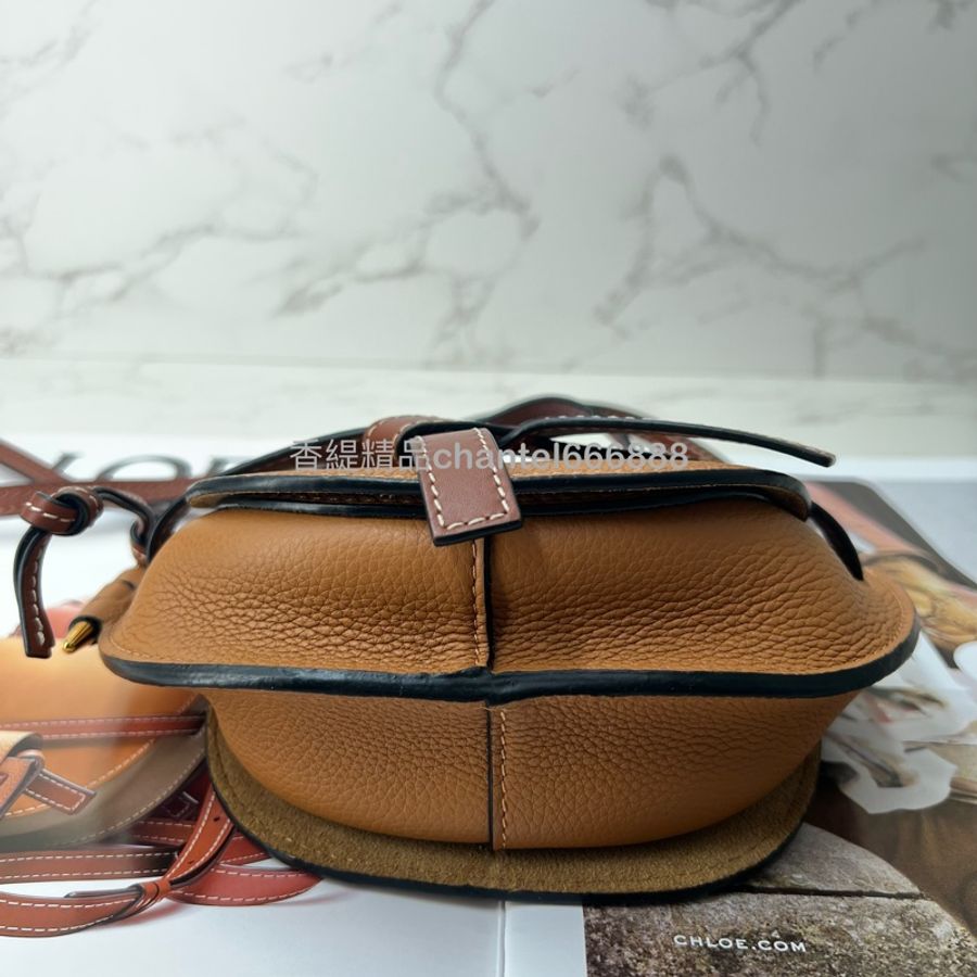 💗香緹國際精品💗 Loewe 326 gate mini 焦糖色馬鞍包-6