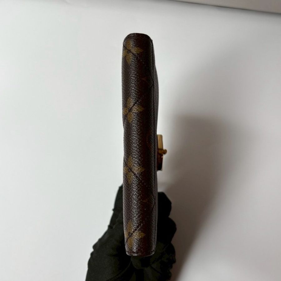 LV 金釦老花菱格記事本-11