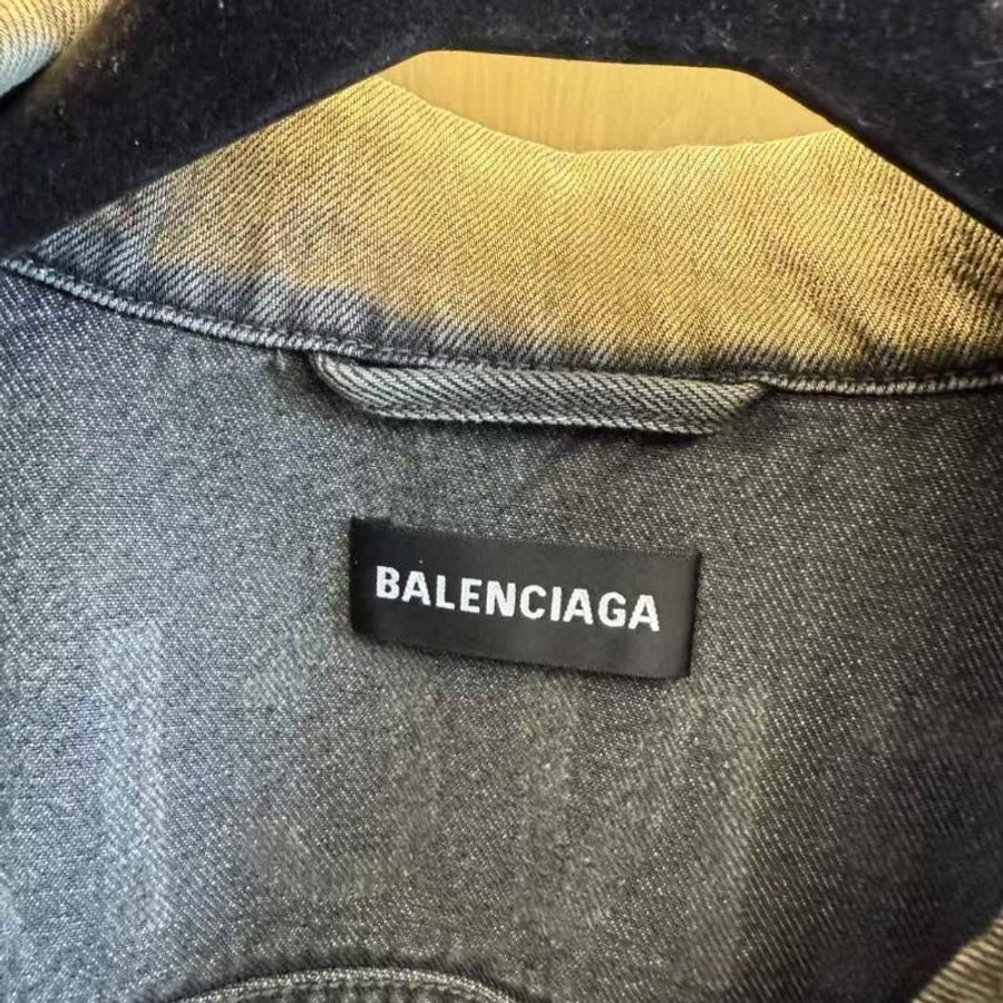 Balenciaga 牛仔外套 48號 男款 女生穿也好看-2