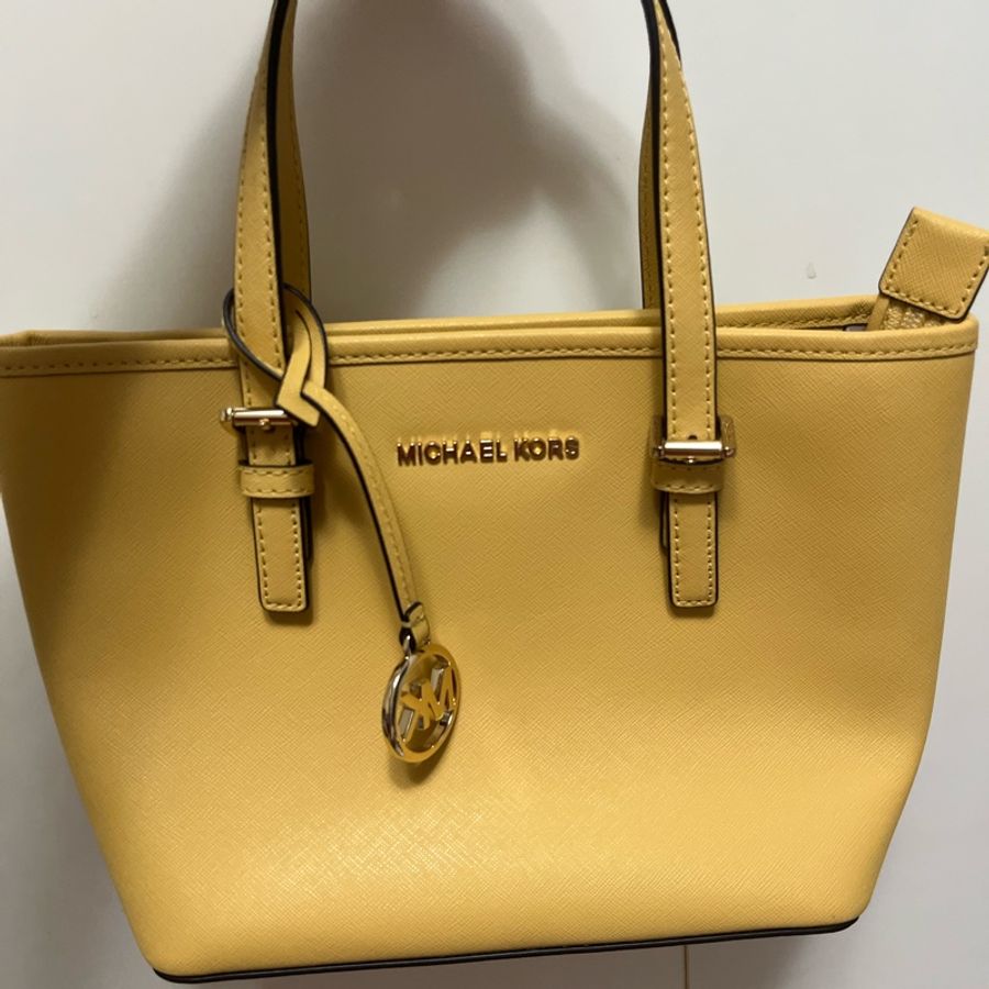 MICHAEL KORS MK 黃色小托特-5