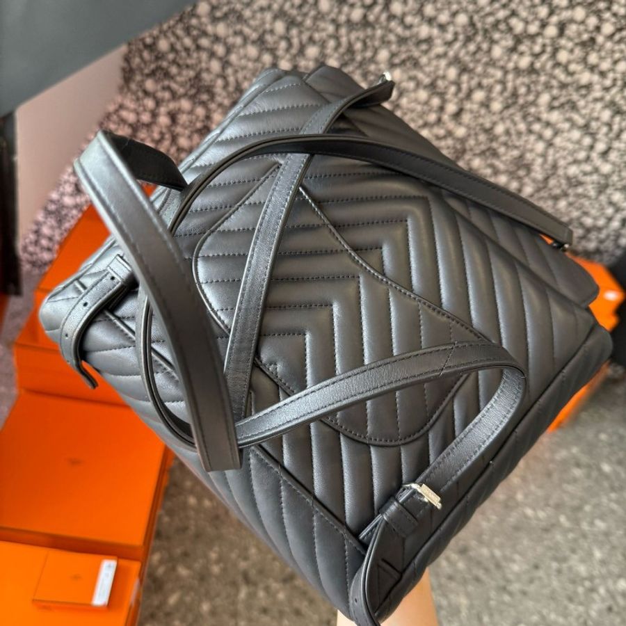 Chanel Chevon backpack-8