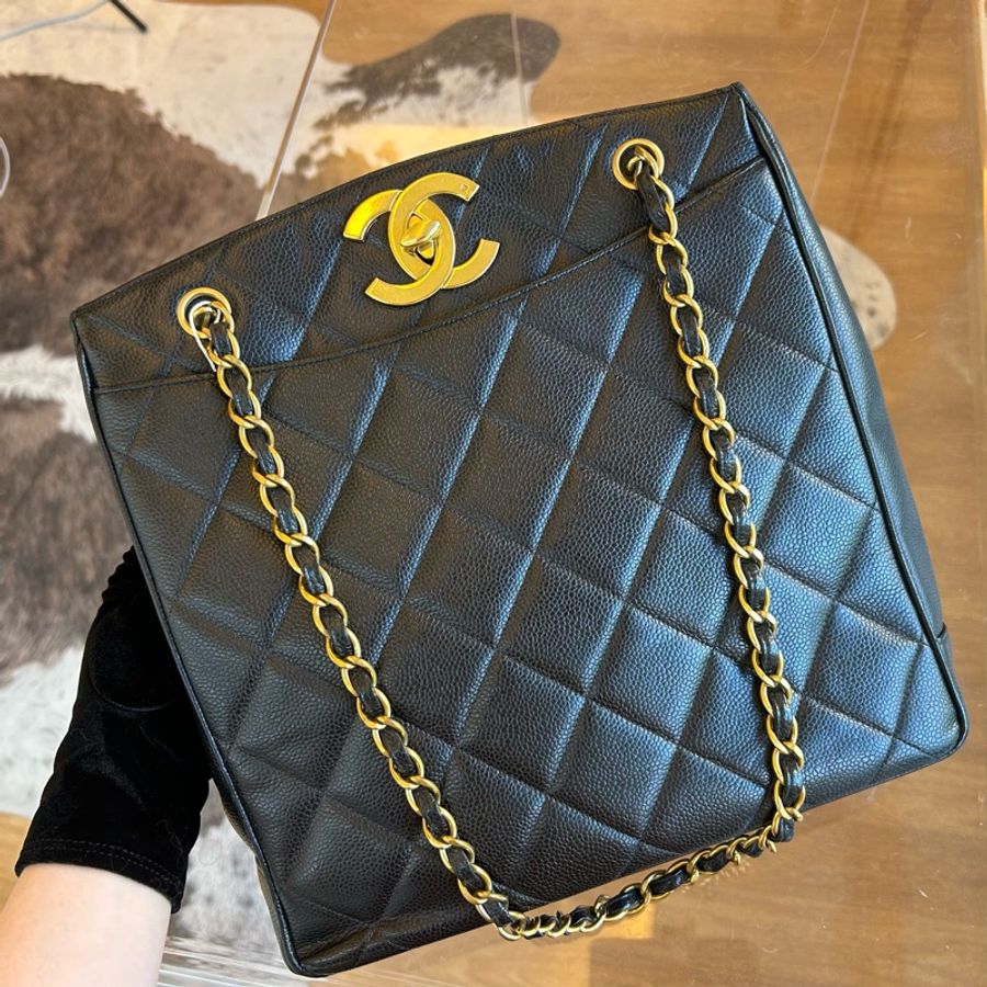 Chanel 香奈兒黑金魚子醬貝嫂托特鏈條包-0