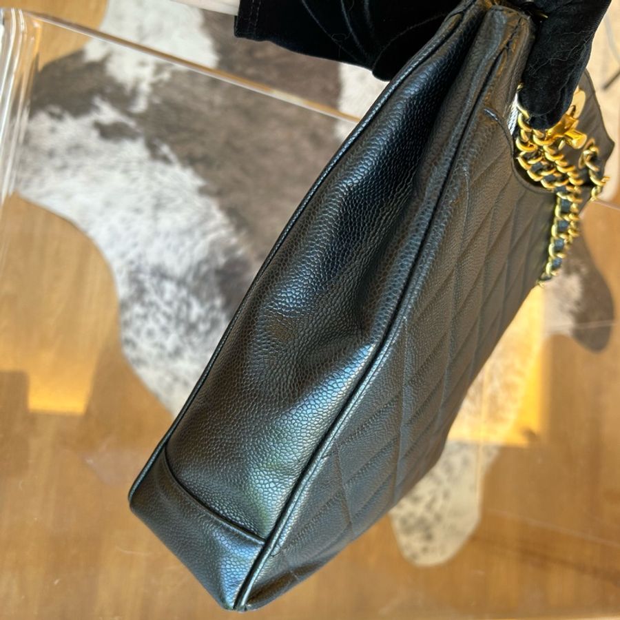 Chanel 香奈兒黑金魚子醬貝嫂托特鏈條包-12