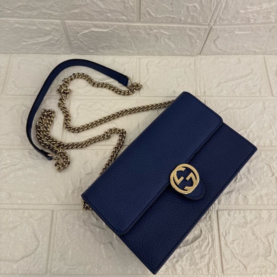 GUCCI藍皮革銀logo woc鏈包-1
