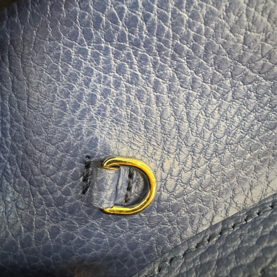 GUCCI藍皮革銀logo woc鏈包-13