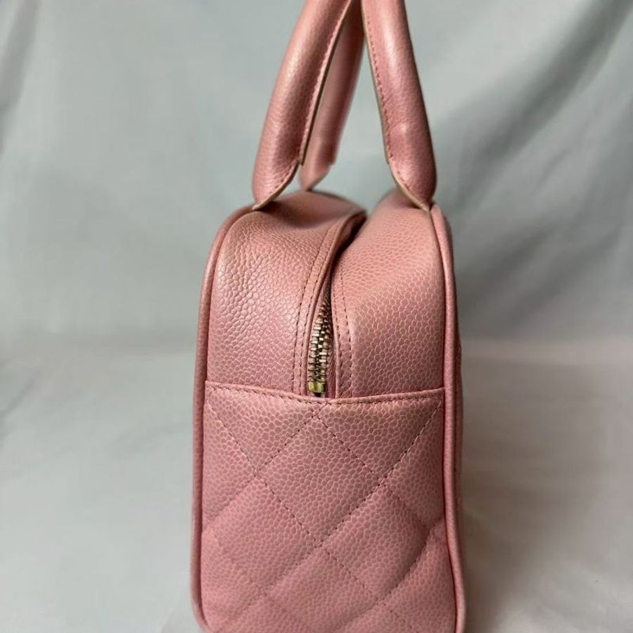 CHANEL 粉色保齡球包 27*16cm 98新配件塵袋保卡-5