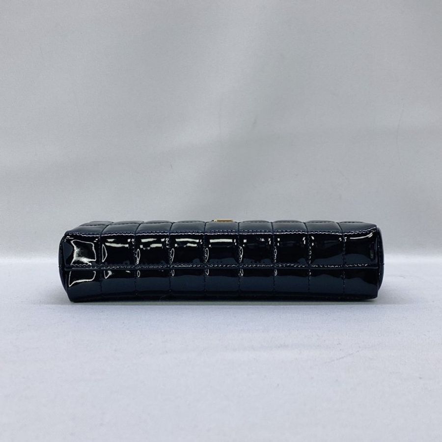 YSL Cassandra冰格漆皮手拿包-7
