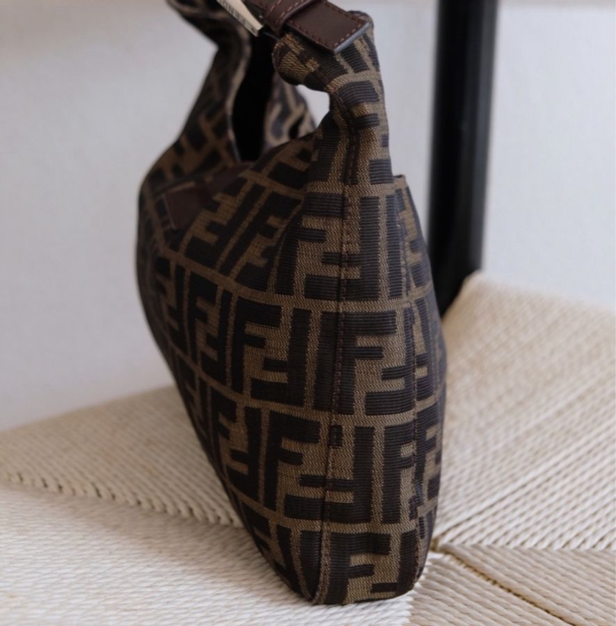 Fendi 老花牛角單肩包-3