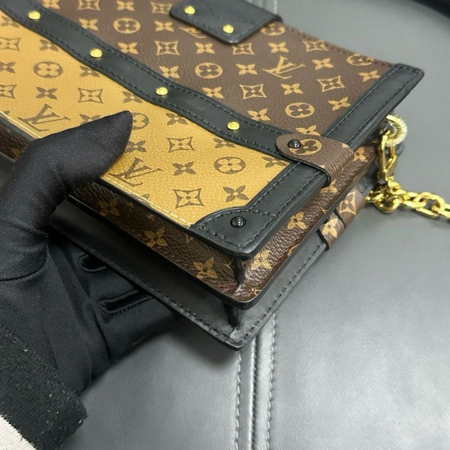 Louis Vuitton clutch-13