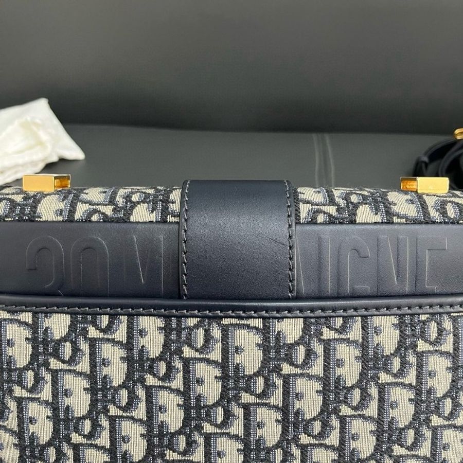 Dior Montaigne 30 medium-25
