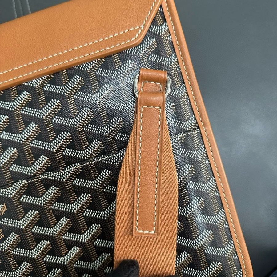 Goyard Coursier-20