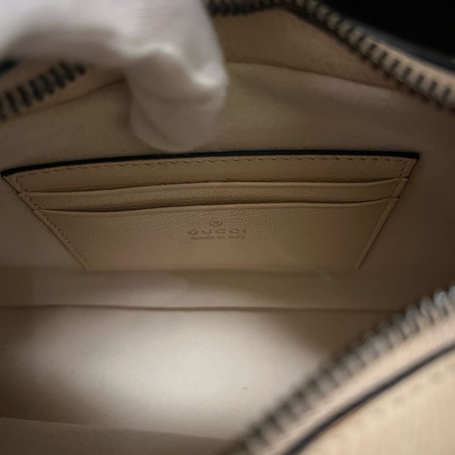「大降價」GUCCI Aphrodite 牛角腋下包雙G 米白色斜背包-10