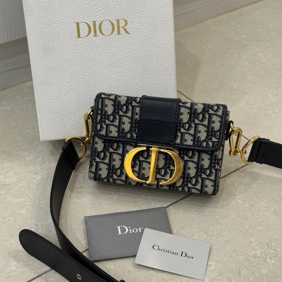 🈶購證 #專櫃12.5萬 #99新帶膜 Dior蒙田mini box #全網最低-10