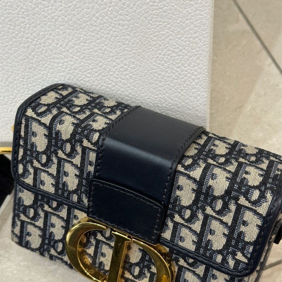 🈶購證 #專櫃12.5萬 #99新帶膜 Dior蒙田mini box #全網最低-14