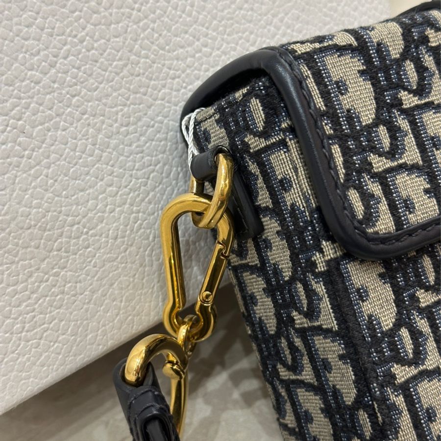 🈶購證 #專櫃12.5萬 #99新帶膜 Dior蒙田mini box #全網最低-18