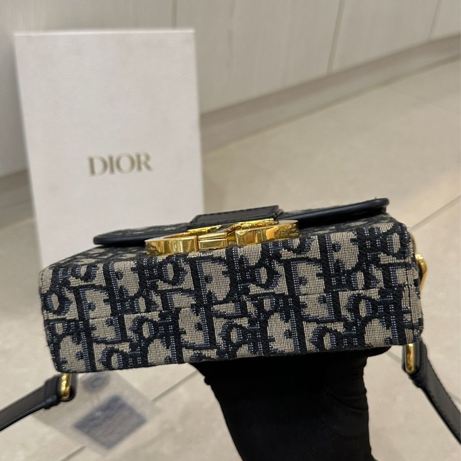 🈶購證 #專櫃12.5萬 #99新帶膜 Dior蒙田mini box #全網最低-52