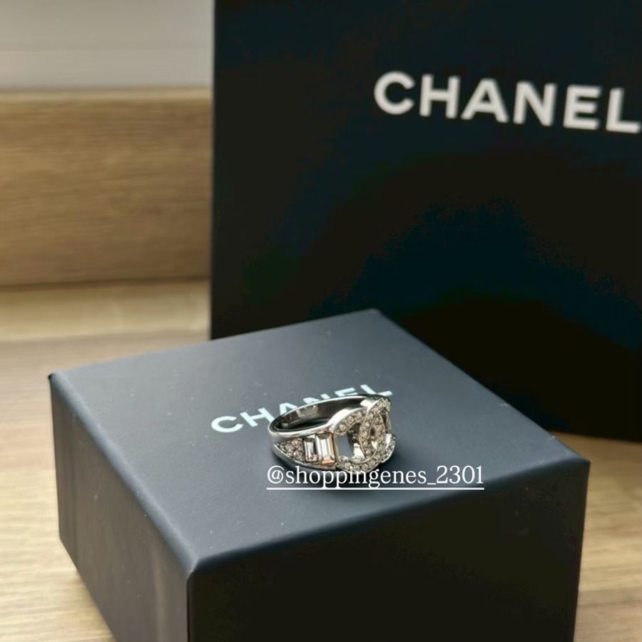 香奈兒 Chanel 全新品 25S 水鑽戒指 尺寸52-1