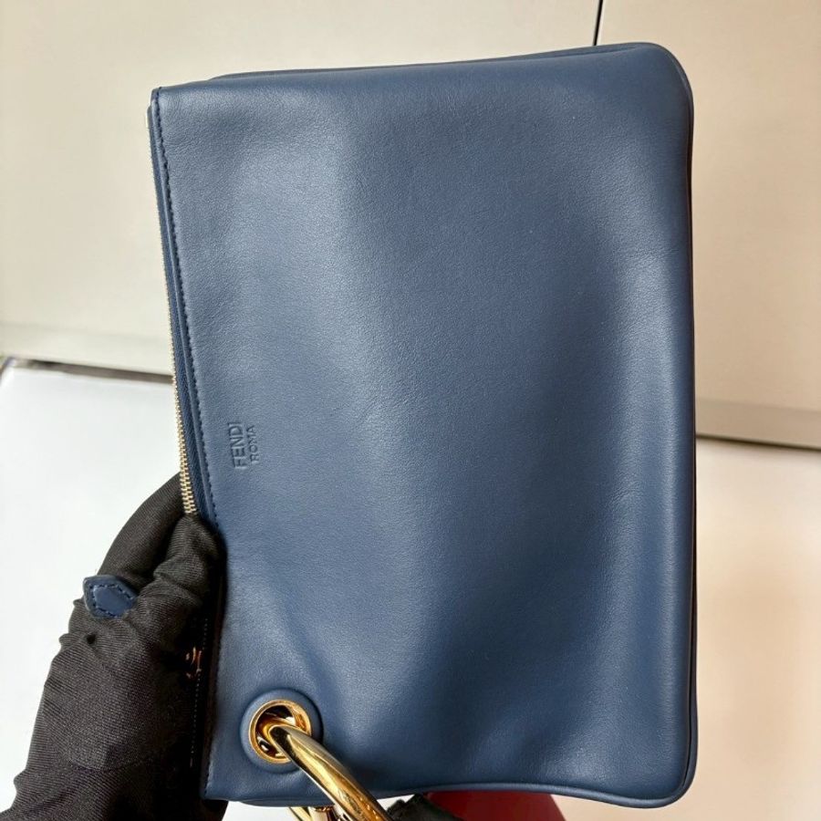 Fendi 三色皮革圓圈F手勾包 手拿包-8