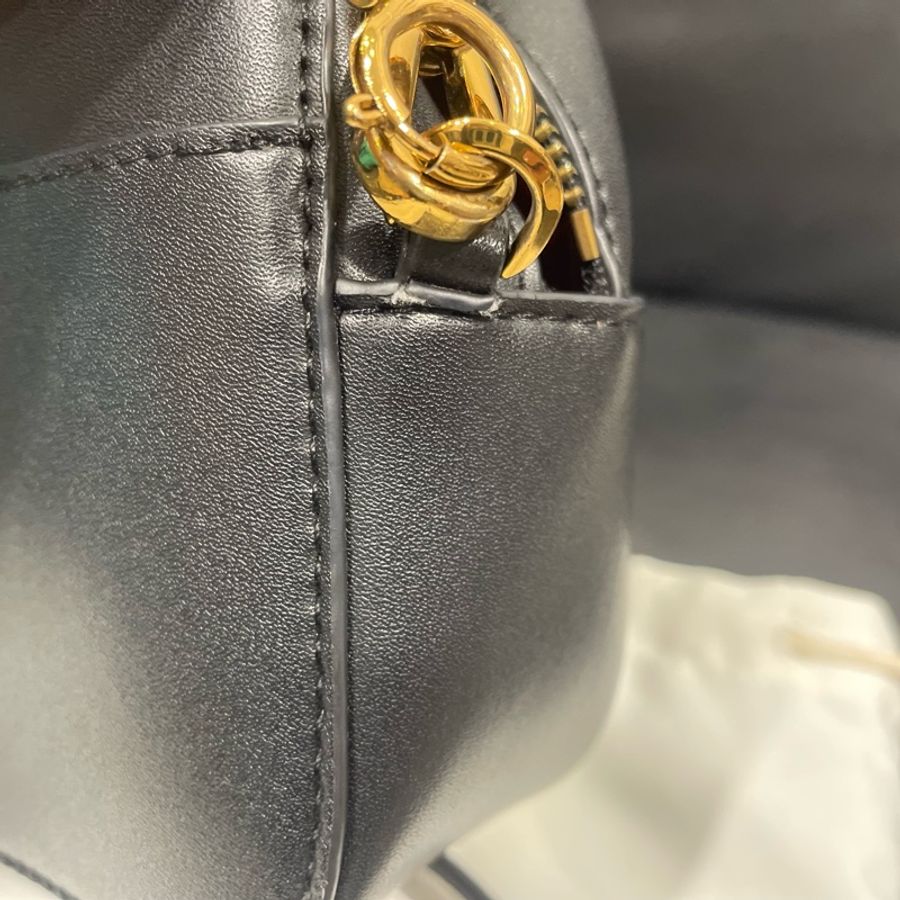 CHARLES & KEITH /小CK LOGO細鏈小方包-黑色-21
