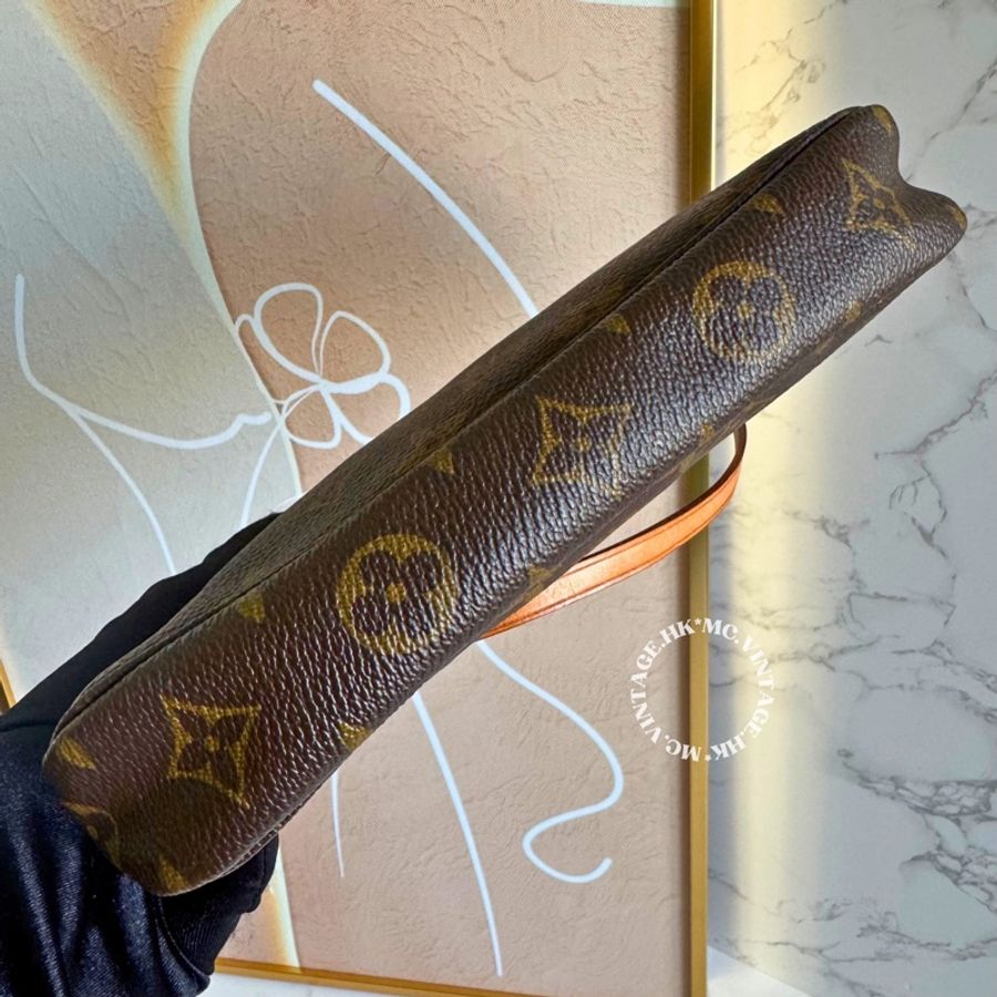 LV Vintage Monogram Pochette Accessoires 中古 老花 麻雀包-9