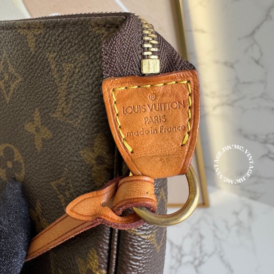LV Vintage Monogram Pochette Accessoires 中古 老花 麻雀包-11