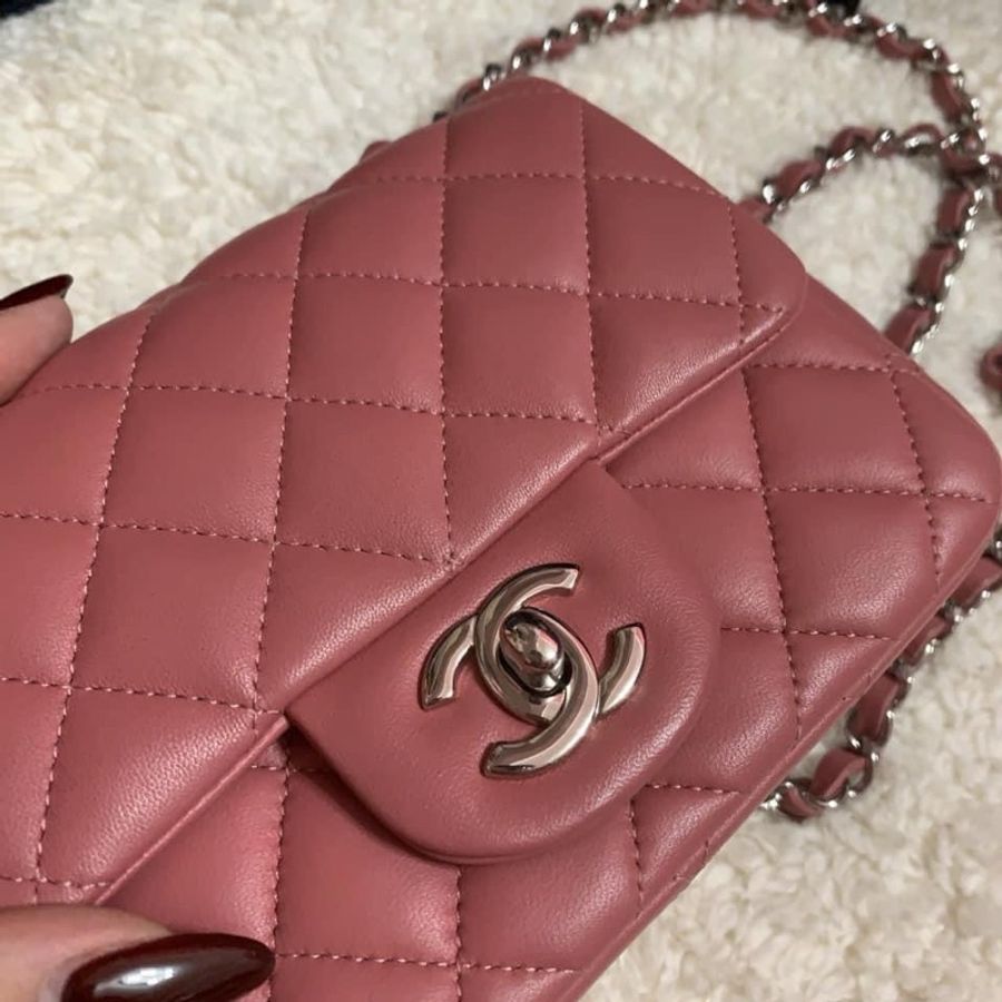 9成新Chanel 乾燥玫瑰粉17小方包,銀鏈-2