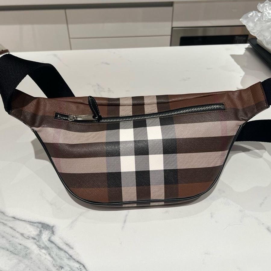 Burberry Cason胸包/腰包(閒置品近全新)-9